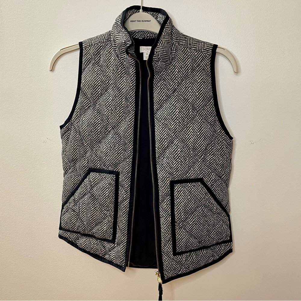 NWOT JCREW Herringbone puffer vest black and cream Size XS - Picture 6 of 10
